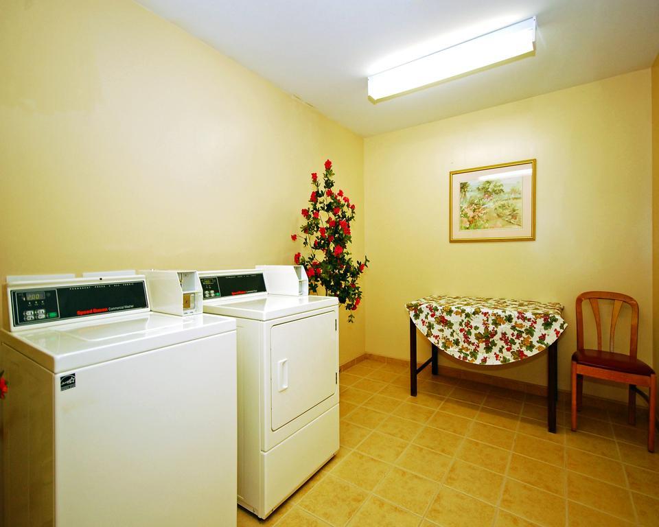 Econo Lodge Amelia Court House Зручності фото