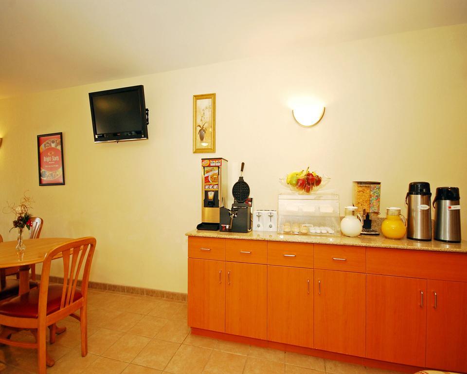 Econo Lodge Amelia Court House Екстер'єр фото