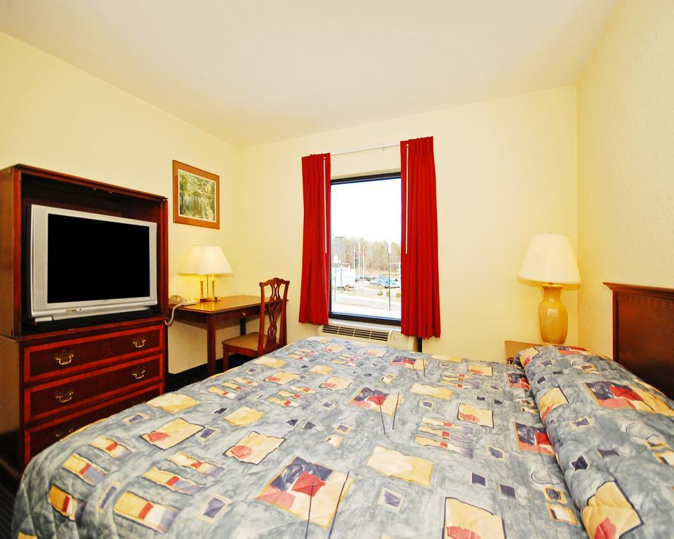 Econo Lodge Amelia Court House Номер фото